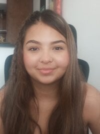 DESIIRE_QUEEN's Offline Chat Room