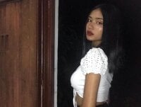 antooneellaa_'s Offline Chat Room