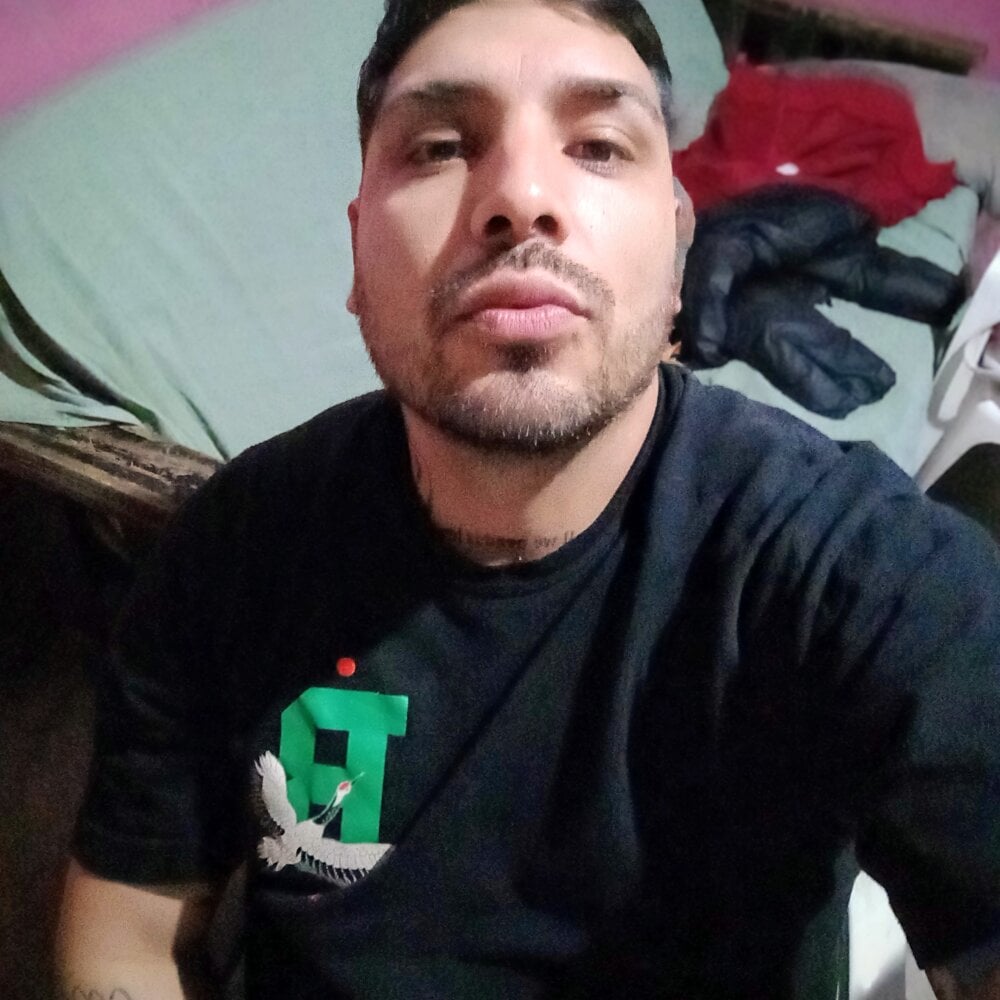 soy-barto from stripchat