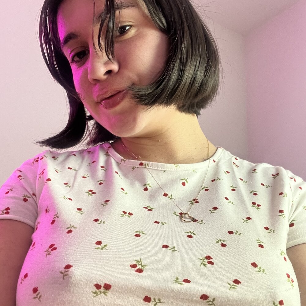 Anny_Dee Profile Image