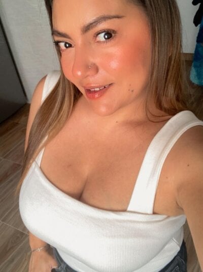 caylinnboobs from stripchat