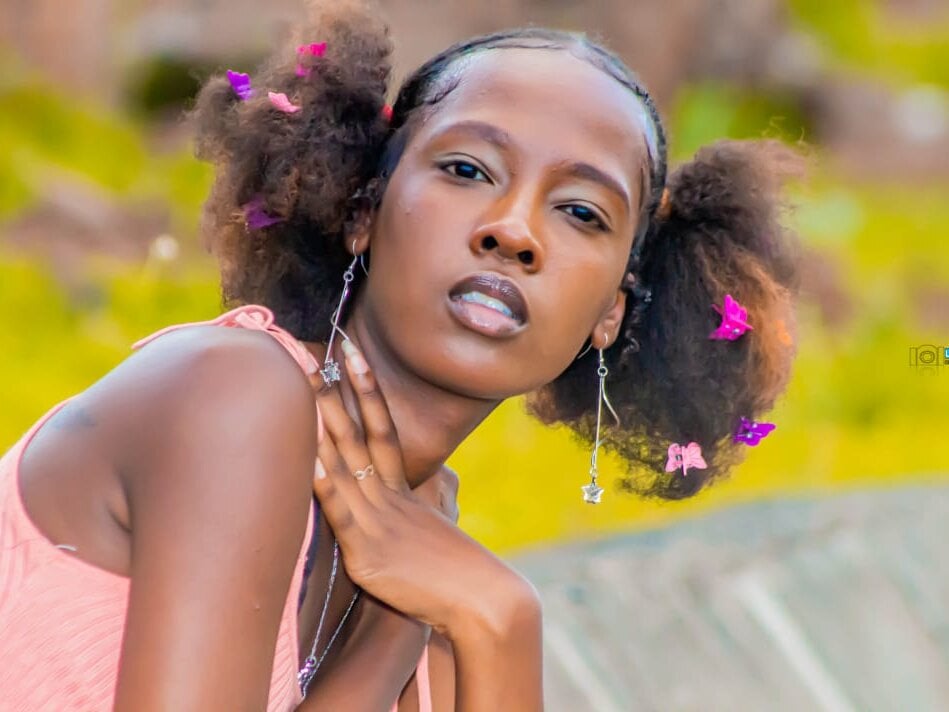 Live sex webcam photo for Prettycreamer #290195425