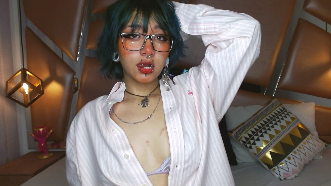 KinkyDoll69_