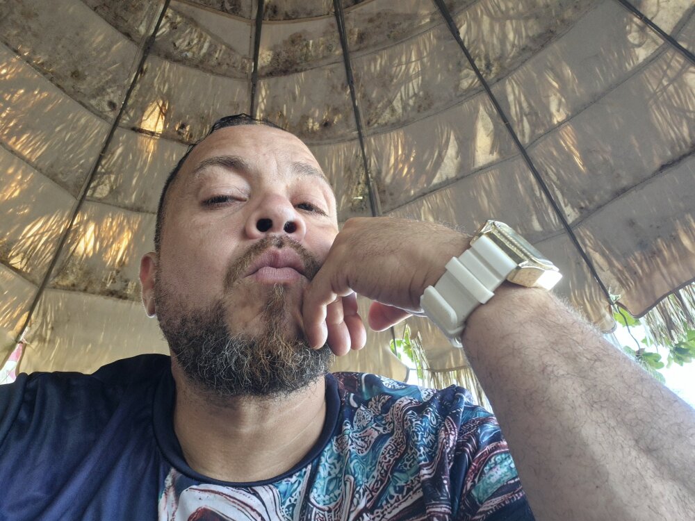 Eldaddyconflow's Offline XXX Chat