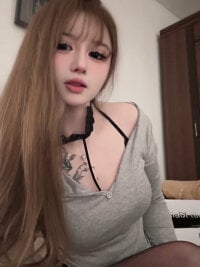 Misty-Rose668's Offline Chat Room