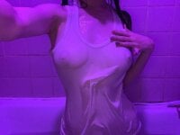 selena_lil_girl's Live Sex Cam Show