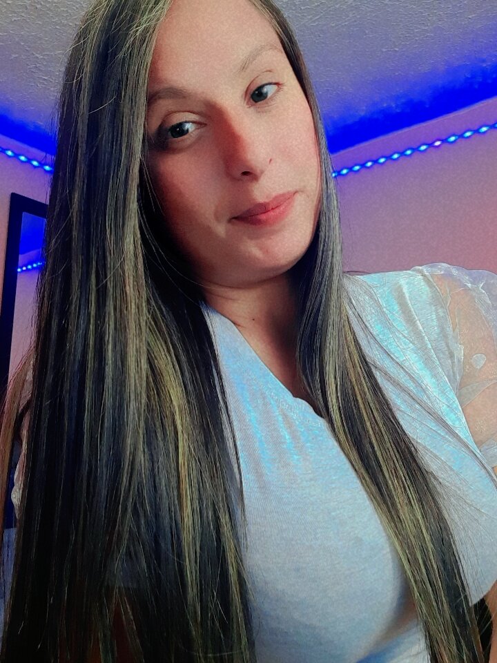 Live sex webcam photo for valeria_vicario #288209368
