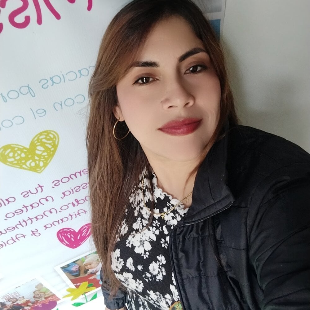 camila_latina_0 from stripchat