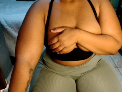 CURVEYDOLLXX - bbw ebony