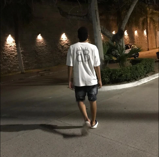 Andrey_Lev1's Offline XXX Chat