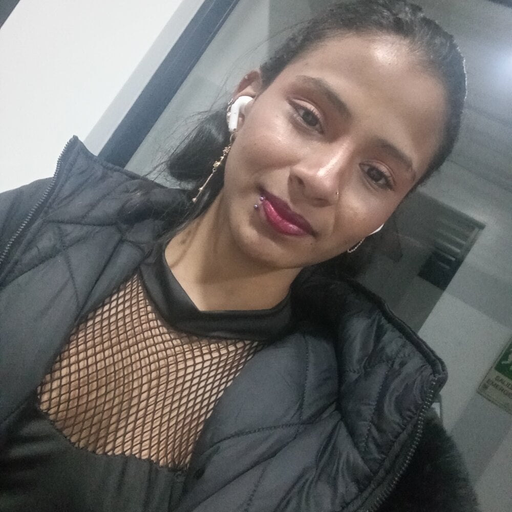 onaircams.com stephanie1319 livesex profile in spanish cams