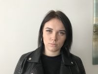 DELINA_RUSSO's Offline Chat Room