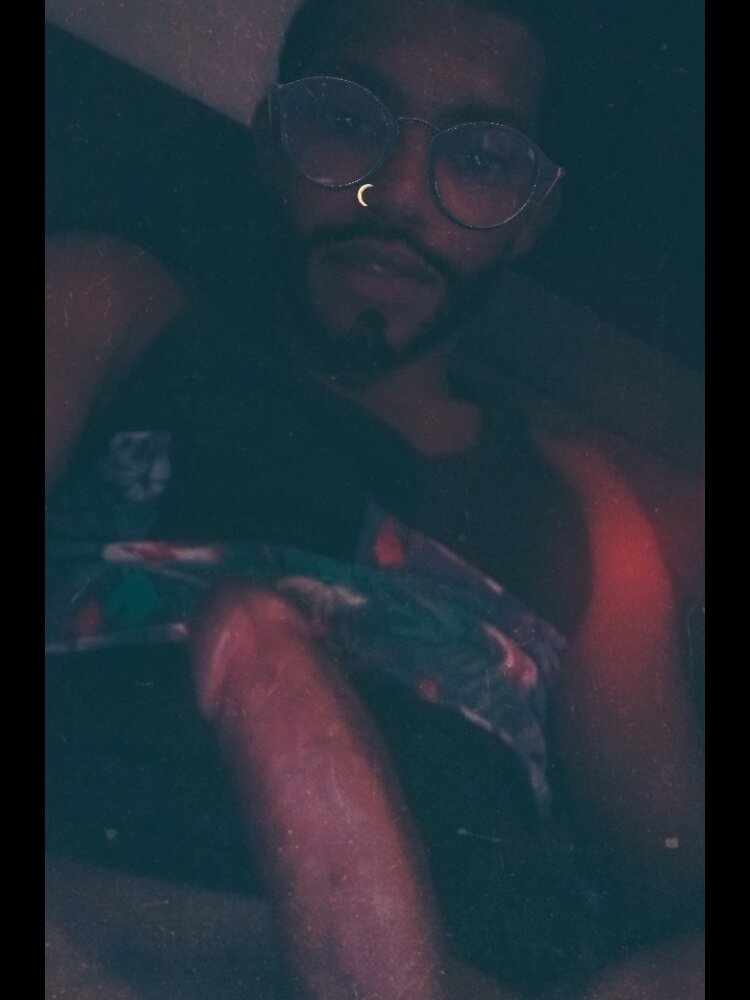 Gmajor909's Offline XXX Chat