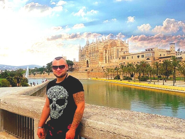 CreepyMoment793's Offline XXX Chat