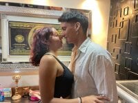 CrisAndLaura's webcam live show