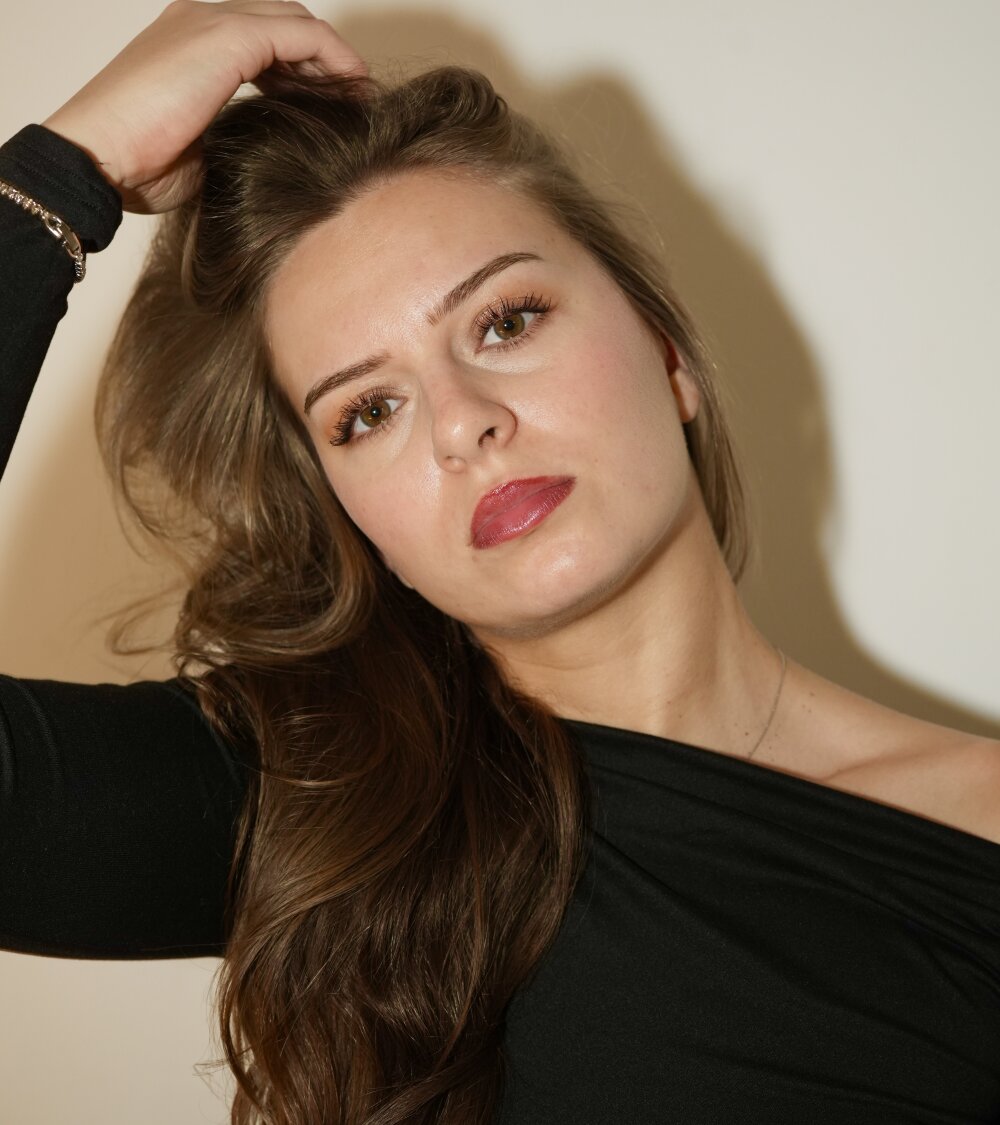 stripchat juliakhaleesii webcam profile pic via livesexbbwcams.com