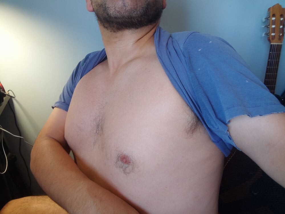 miker1239 Chat XXX offline