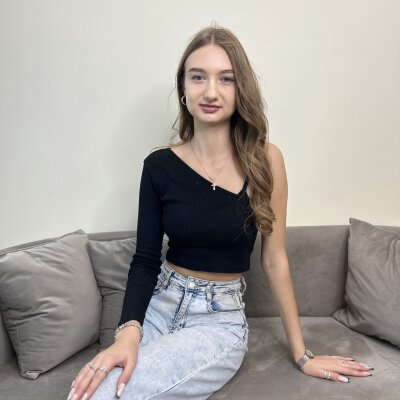quinnwood from stripchat