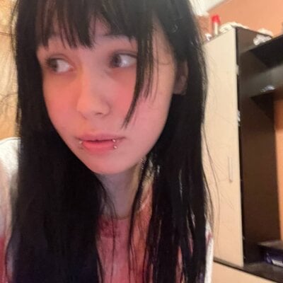 _LUCY_LAVE