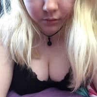 Stephanie3's Offline Chat Room
