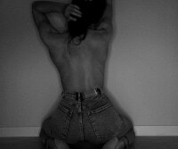 lilya-sunny's Offline XXX Chat