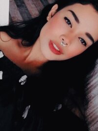 Elekktra_Salvatore's Offline Chat Room