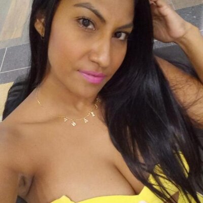 mia_walkett_ 🚚 online sex chat
