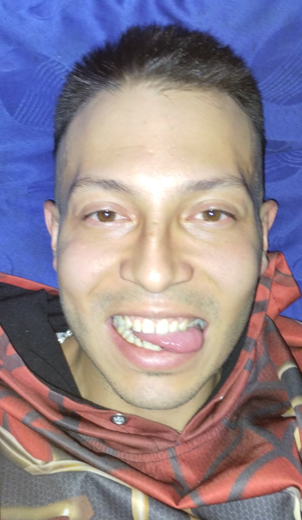 Cjhalo11 Offline XXX-chat