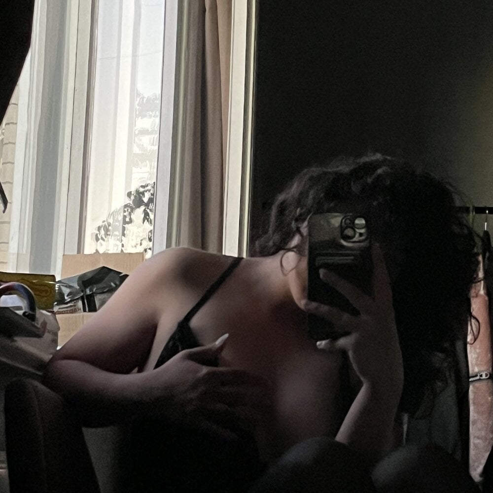 elivecams.com Luisaa_rosee livesex profile in the-best-country cams