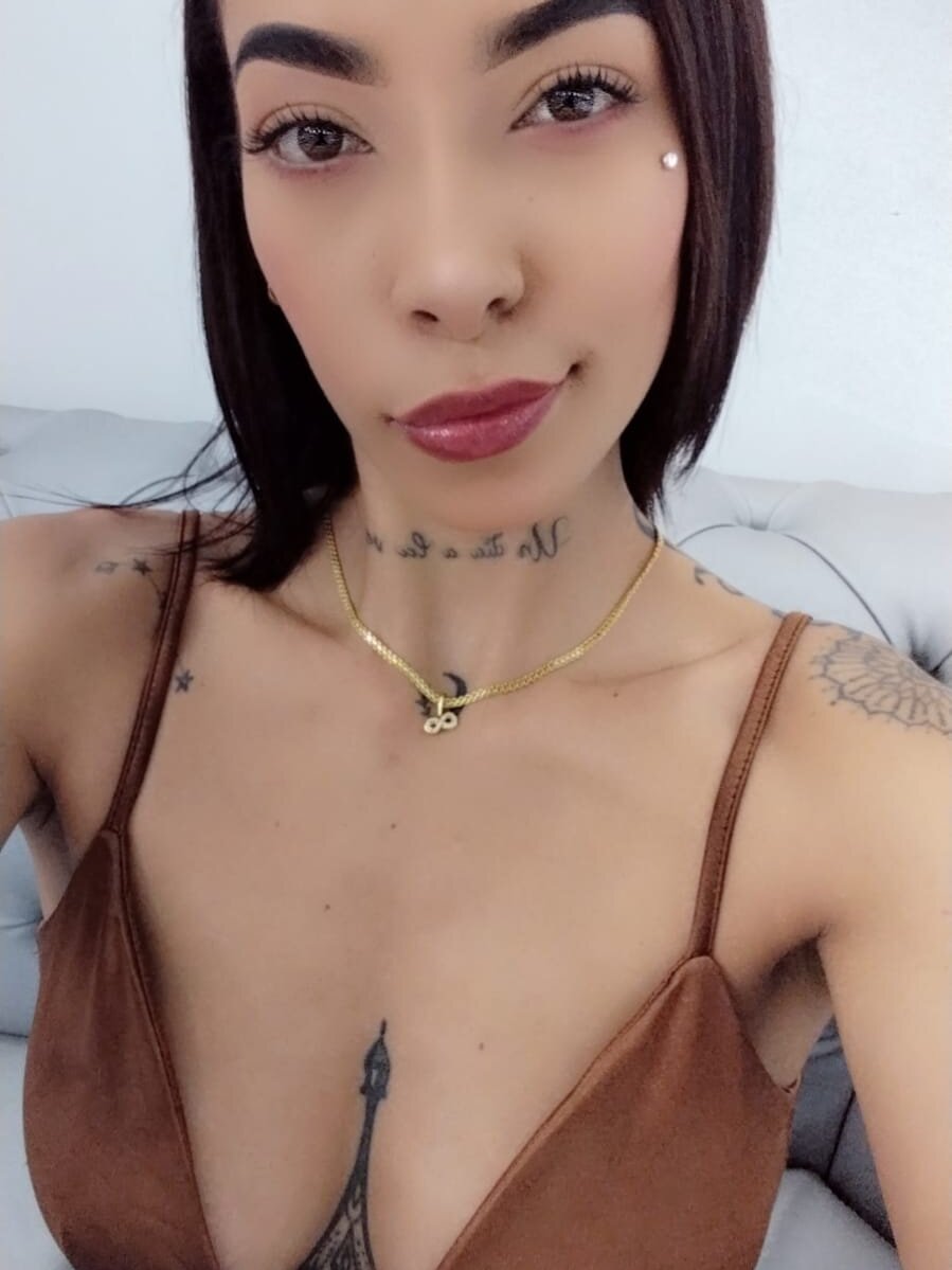 sweet_shanaia's Offline XXX Chat