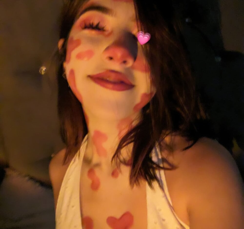 doll_eyees_ profile