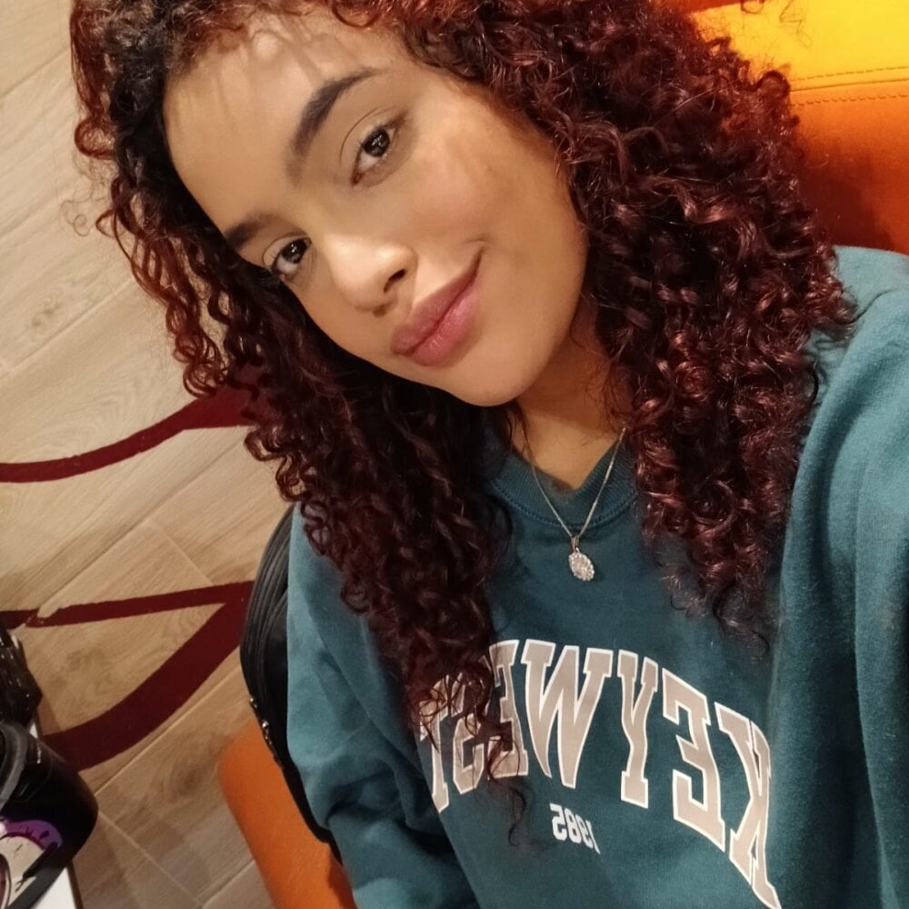 Офлайн-чат XXX andrea_weeks