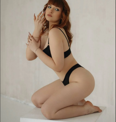 selenashall from stripchat