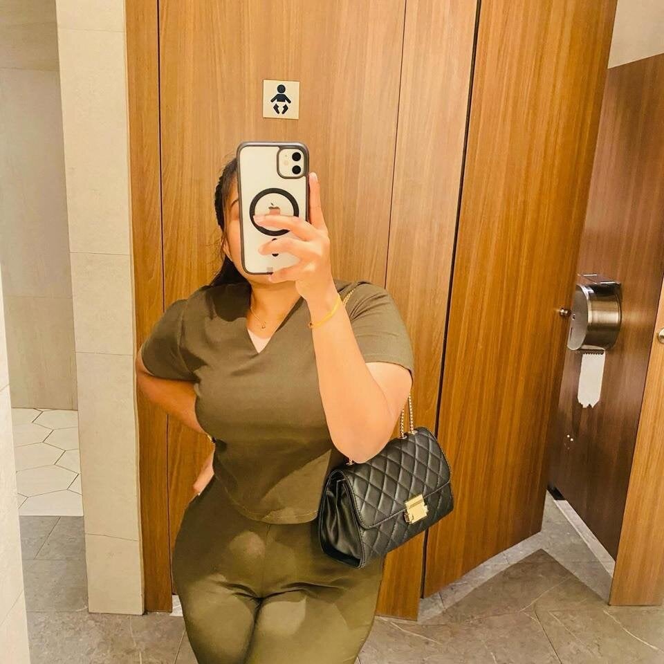 ayona1998's Offline XXX Chat