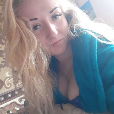 Brigit-Dani 🤹 sex chat