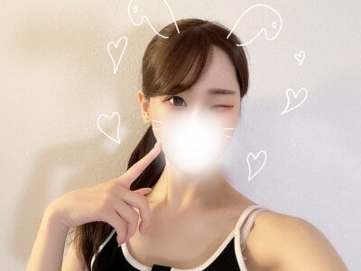 -Usagi- on StripChat