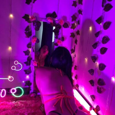 Emilycutepink_ 🧣 online nude chat