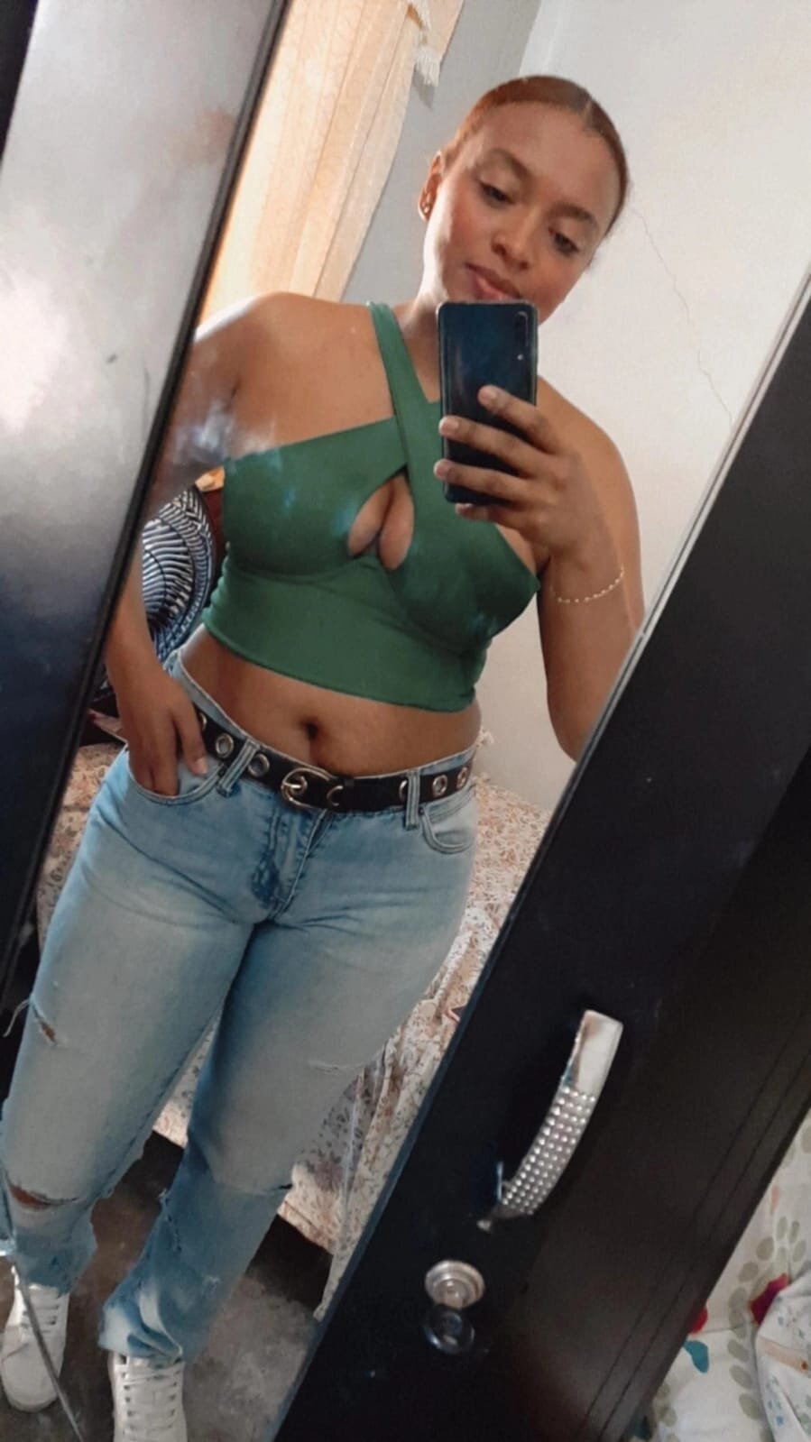 Scarleth_coco
