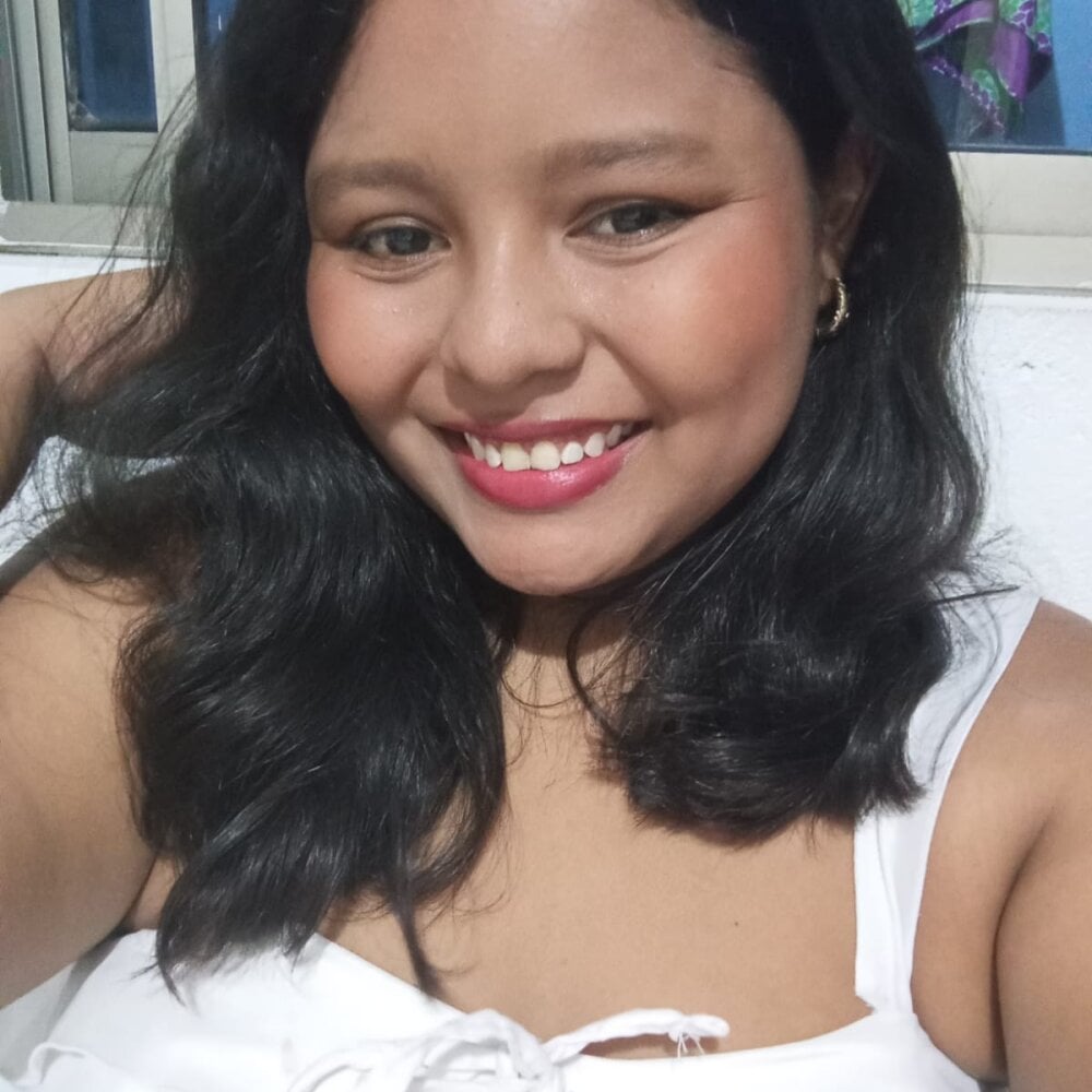 glamcambabes.com aisha_rosse livesex profile in immu-iigsm cams