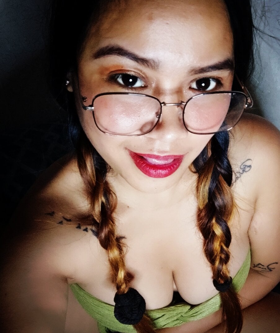 thaliaursxxx profile