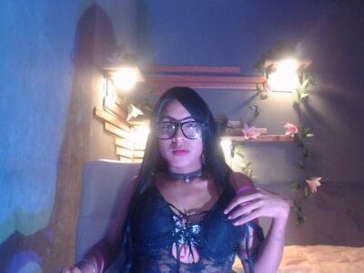 Amy_20cm Trans Blowjob Live Cam Nude
