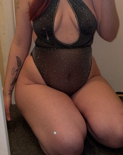 LittleRedMilf