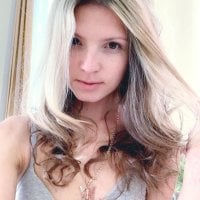 Gina_Gerson's Offline Chat Room