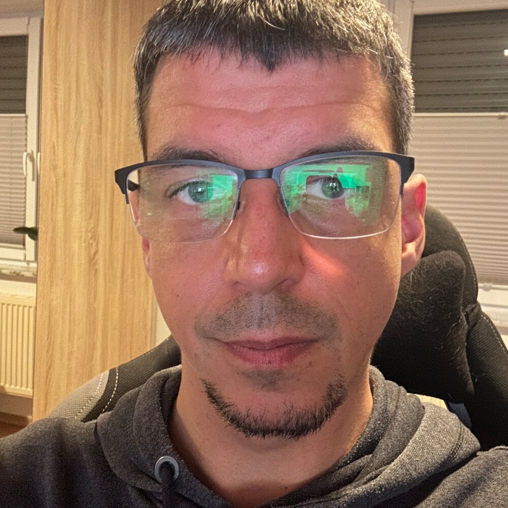 A111333666 Offline XXX-Chat