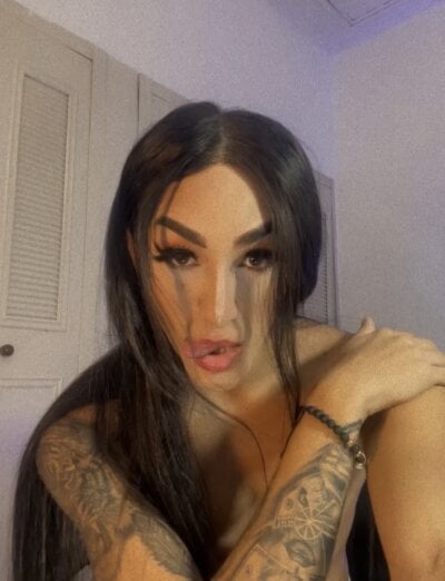 MissCarolinne
