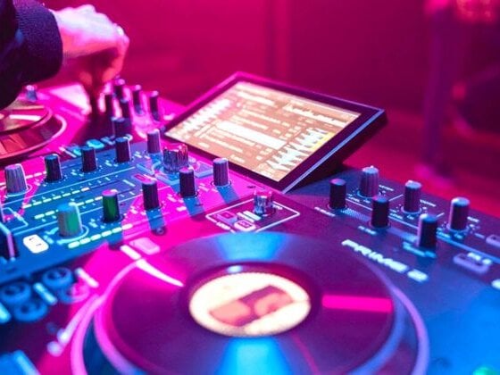 Couplearavic profile