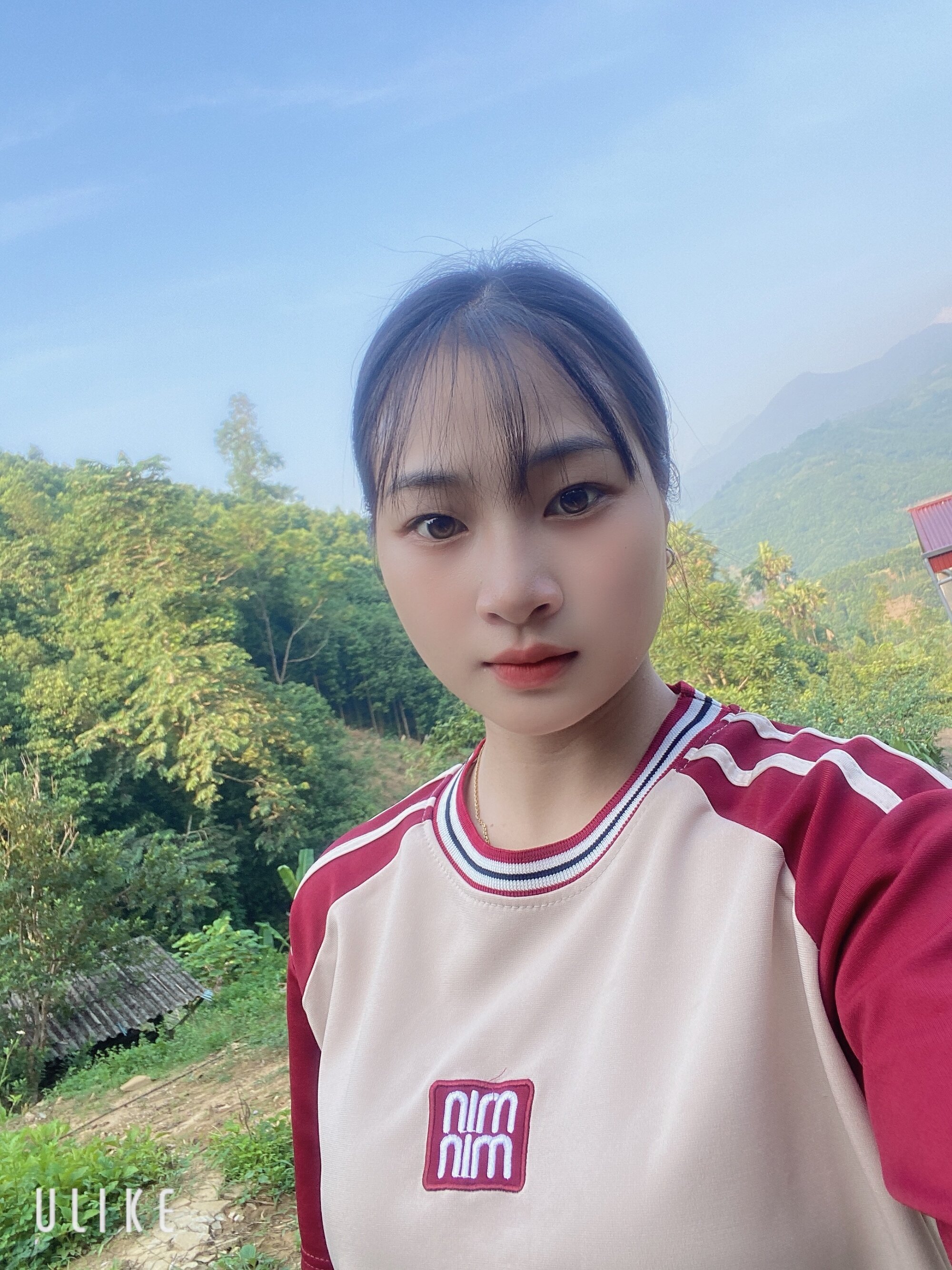 emvy-xinh04