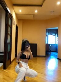 asian_candy4u's Offline XXX Chat