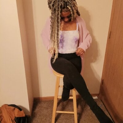 Blackfire48 Female Twerk Live Webcam Strip