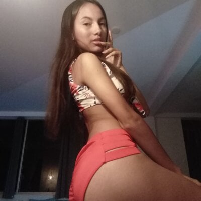 camila_parker_x on StripChat